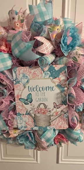 Welcome to the garden wreath - Picture 2 of 3